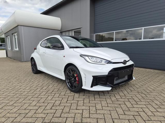 Toyota GR Yaris 1.6 Turbo 280PS Automatik 4x4 High Performance BBS Felgen Klimaautomatik Lenkradheizung Sitzheizung JBL Premiumsound Navi Bluetooth DAB Apple CarPlay Android Auto2x Keyless ACC R&uuml;ckf.Kamera PDC v+h 18-LM 
