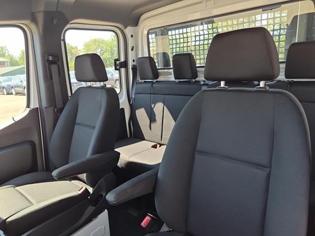 Mercedes-Benz Sprinter 317 Pritsche Doppelkabine L2 2.0 CDi 170PS Automatik Heckantrieb 3,5t 6-Sitzer AHK Klimaautomatik Bluetooth DAB Apple CarPlay Android Auto R&uuml;ckf.Kamera Tempomat Ganzj.Reifen 