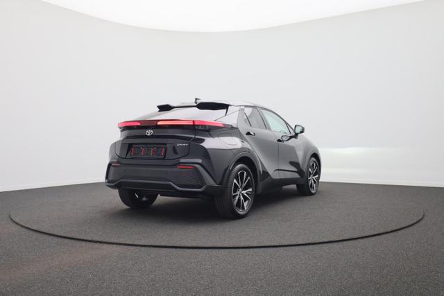 Toyota C-HR 2.0-l-VVT-i 223PS PHEV Automatik Teamplayer Voll-LED elektr. Heckklappe Sitzheizung Lenkradheizung Klimaautomatik Navi Bluetooth wireless Apple CarPlay + Android Auto ACC PDC v+h R&uuml;ckf.Kamera 18"LM vollelektr. Reichweite 66KM 