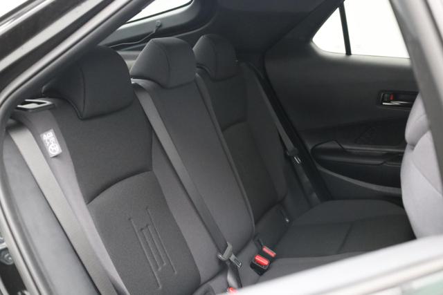 Toyota C-HR 2.0-l-VVT-i 223PS PHEV Automatik Teamplayer Voll-LED elektr. Heckklappe Sitzheizung Lenkradheizung Klimaautomatik Navi Bluetooth wireless Apple CarPlay + Android Auto ACC PDC v+h R&uuml;ckf.Kamera 18"LM vollelektr. Reichweite 66KM 