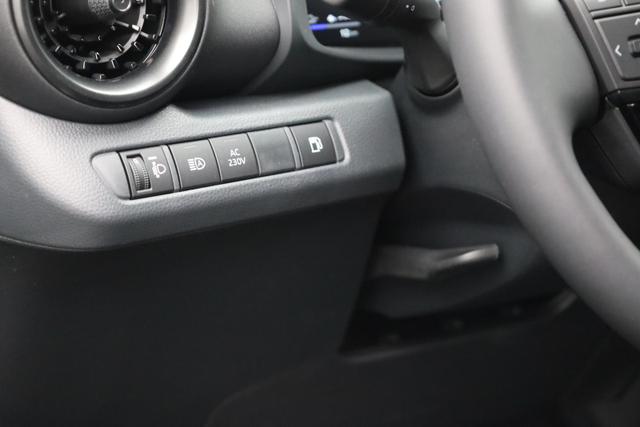 Toyota C-HR 2.0-l-VVT-i 223PS PHEV Automatik Teamplayer Voll-LED elektr. Heckklappe Sitzheizung Lenkradheizung Klimaautomatik Navi Bluetooth wireless Apple CarPlay + Android Auto ACC PDC v+h R&uuml;ckf.Kamera 18"LM vollelektr. Reichweite 66KM 
