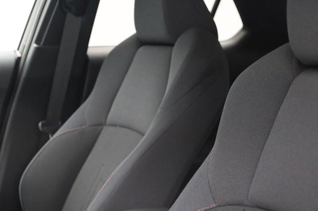 Toyota C-HR 2.0-l-VVT-i 223PS PHEV Automatik Teamplayer Voll-LED elektr. Heckklappe Sitzheizung Lenkradheizung Klimaautomatik Navi Bluetooth wireless Apple CarPlay + Android Auto ACC PDC v+h R&uuml;ckf.Kamera 18"LM vollelektr. Reichweite 66KM 