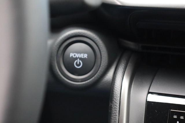 Toyota C-HR 2.0-l-VVT-i 223PS PHEV Automatik Teamplayer Voll-LED elektr. Heckklappe Sitzheizung Lenkradheizung Klimaautomatik Navi Bluetooth wireless Apple CarPlay + Android Auto ACC PDC v+h R&uuml;ckf.Kamera 18"LM vollelektr. Reichweite 66KM 