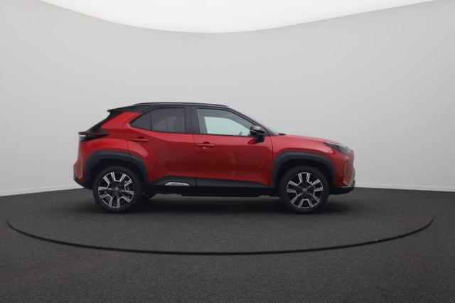 Toyota Yaris Cross 1.5-l 130PS HEV Automatik Style Matrix-LED elektr. Heckklappe Sitzheizung Lenkradheizung Klimaautomatik Navi Bluetooth wireless Apple CarPlay + Android Auto ACC PDC v+h R&uuml;ckf.Kamera 18"LM 