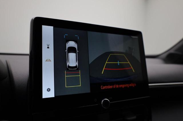 Toyota Yaris Cross 1.5-l 130PS HEV Automatik Style Matrix-LED elektr. Heckklappe Sitzheizung Lenkradheizung Klimaautomatik Navi Bluetooth wireless Apple CarPlay + Android Auto ACC PDC v+h R&uuml;ckf.Kamera 18"LM 