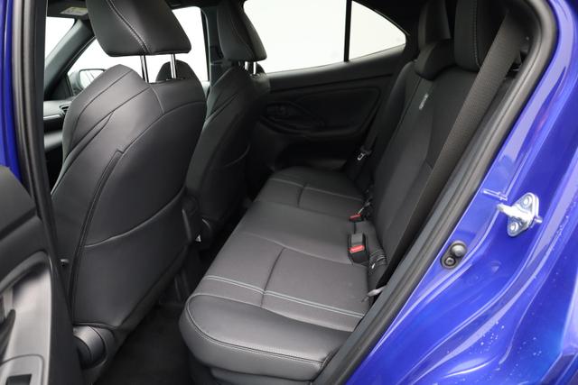 Toyota Yaris Cross 1.5-l 130PS HEV Automatik Style Matrix-LED elektr. Heckklappe Sitzheizung Lenkradheizung Klimaautomatik Navi Bluetooth wireless Apple CarPlay + Android Auto ACC PDC v+h R&uuml;ckf.Kamera 18"LM 