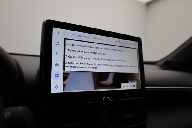 Toyota Yaris Cross 1.5-l 130PS HEV Automatik Style Matrix-LED elektr. Heckklappe Sitzheizung Lenkradheizung Klimaautomatik Navi Bluetooth wireless Apple CarPlay + Android Auto ACC PDC v+h R&uuml;ckf.Kamera 18"LM 