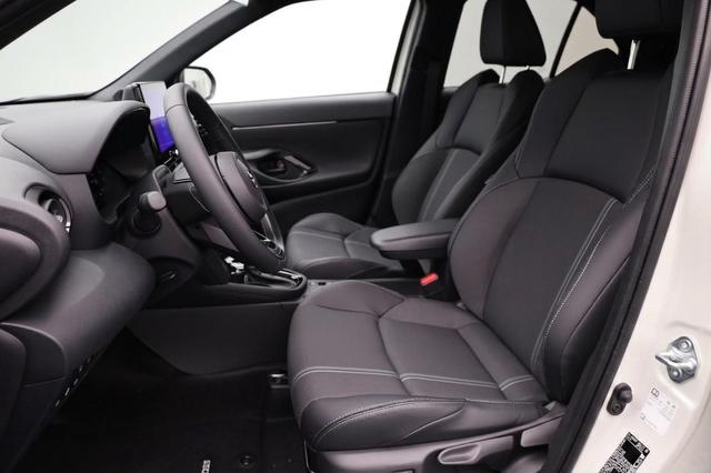 Toyota Yaris Cross 1.5-l 130PS HEV Automatik Style Matrix-LED elektr. Heckklappe Sitzheizung Lenkradheizung Klimaautomatik Navi Bluetooth wireless Apple CarPlay + Android Auto ACC PDC v+h R&uuml;ckf.Kamera 18"LM 