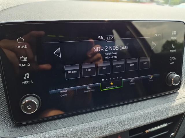 Skoda Scala 1.0 TSI 115PS DSG Selection AHK schwenkb. Klimaautomatik Sitzheizung PDC R&uuml;ckf.Kamera Apple CarPlay Android Auto 