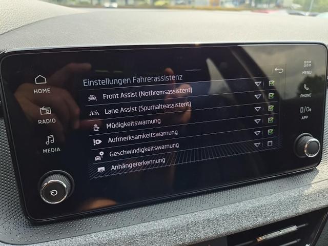 Skoda Scala 1.0 TSI 115PS DSG Selection AHK schwenkb. Klimaautomatik Sitzheizung PDC R&uuml;ckf.Kamera Apple CarPlay Android Auto 