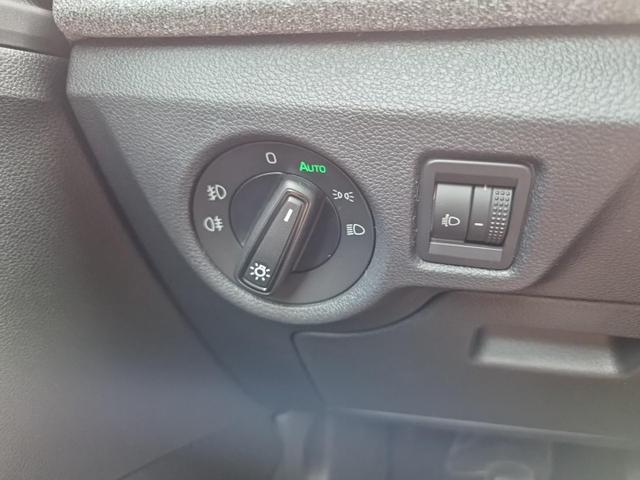 Skoda Scala 1.0 TSI 115PS DSG Selection AHK schwenkb. Klimaautomatik Sitzheizung PDC R&uuml;ckf.Kamera Apple CarPlay Android Auto 