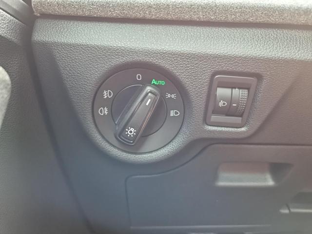 Skoda Scala 1.0 TSI 115PS DSG Selection AHK schwenkb. Klimaautomatik Sitzheizung PDC R&uuml;ckf.Kamera Apple CarPlay Android Auto 