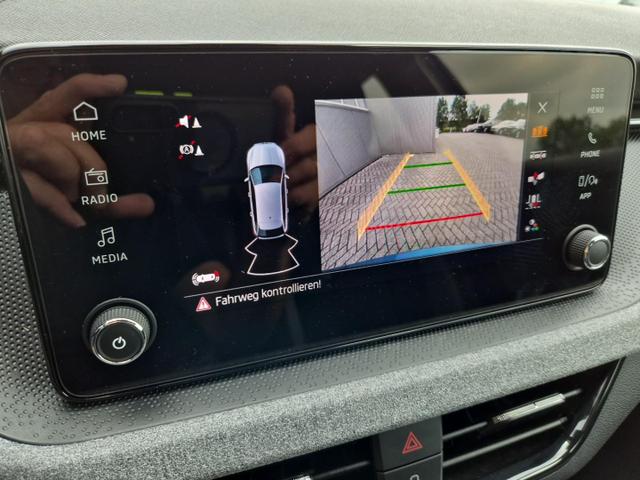 Skoda Scala 1.0 TSI 115PS DSG Selection AHK schwenkb. Klimaautomatik Sitzheizung PDC R&uuml;ckf.Kamera Apple CarPlay Android Auto 