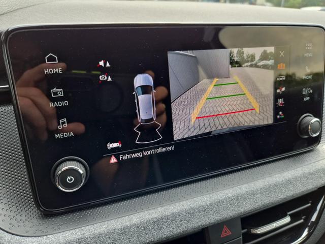 Skoda Scala 1.0 TSI 115PS DSG Selection AHK schwenkb. Klimaautomatik Sitzheizung PDC R&uuml;ckf.Kamera Apple CarPlay Android Auto 