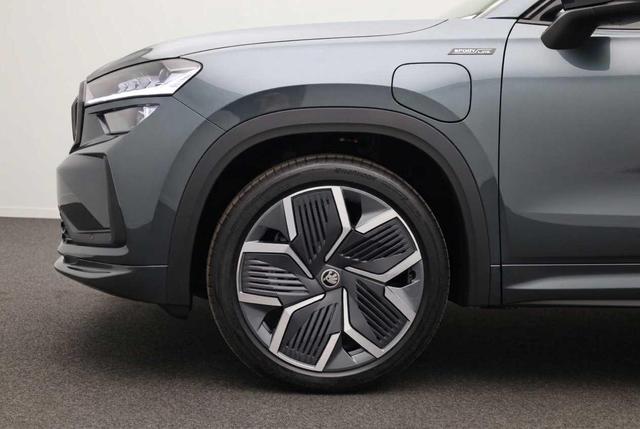 Skoda Kodiaq Sportline 1.5 TSI 204PS PHEV DSG Sitzheizung v+h Frontscheibe beheizb. 20"LM schwenkb. AHK elektr. PanoDach Alcantara PDC R&uuml;ckf.Kamera Klimaautomatik Lenkradheizung Navi Apple CarPlay Android Auto 2xKeyless vollelektr. Reichweite 116KM 