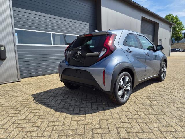 Toyota Aygo X Pure 1.5 Hybrid 116PS Automatik Sitzheizung Klimaautomatik R&uuml;ckf.Kamera AbstandsTempomat Nebelscheinw. Multifunktionslenkrad Bluetooth Touchscreen Apple CarPlay + Android Auto 2xKeyless 