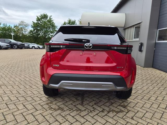 Toyota Yaris Cross 1.5-l 130PS HEV Automatik Style Matrix-LED 4xKamera elektr. Heckklappe Sitzheizung Lenkradheizung Klimaautomatik Navi Bluetooth wireless Apple CarPlay + Android Auto ACC PDC v+h 18"LM 