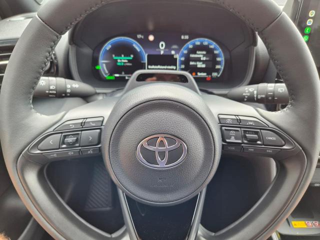 Toyota Yaris Cross 1.5-l 130PS HEV Automatik Style Matrix-LED 4xKamera elektr. Heckklappe Sitzheizung Lenkradheizung Klimaautomatik Navi Bluetooth wireless Apple CarPlay + Android Auto ACC PDC v+h 18"LM 