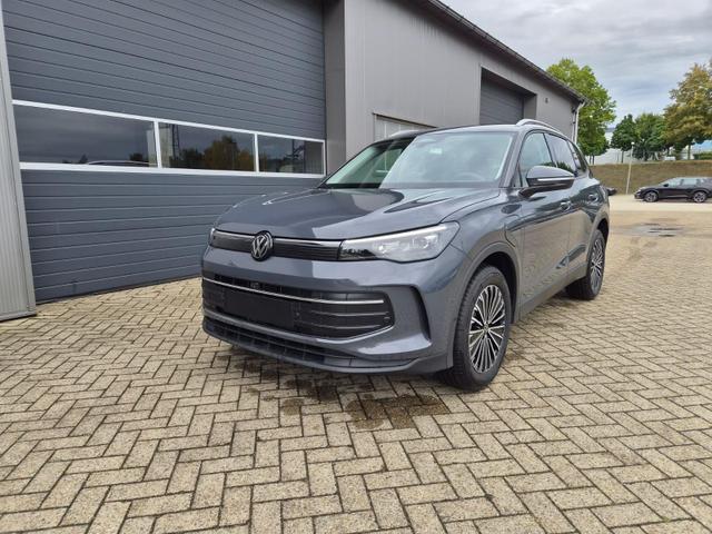 Volkswagen Tiguan - Life 1,5 l eHybrid OPF 204PS DSG elekt.AHK Design Paket LED-Plus-Scheinw. elektr. Heckklappe Sitzheizung Lenkradheizung R&uuml;ckf.Kamera Klimaautomatik VW-Radio Bluetooth wireless Apple CarPlay + Android Auto PDC v+h ACC 2xKeyless Digital Cockpit