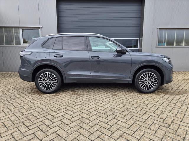 Volkswagen Tiguan Life 1,5 l eHybrid OPF 204PS DSG elekt.AHK Design Paket LED-Plus-Scheinw. elektr. Heckklappe Sitzheizung Lenkradheizung R&uuml;ckf.Kamera Klimaautomatik VW-Radio Bluetooth wireless Apple CarPlay + Android Auto PDC v+h ACC 2xKeyless Digital Cockpit 
