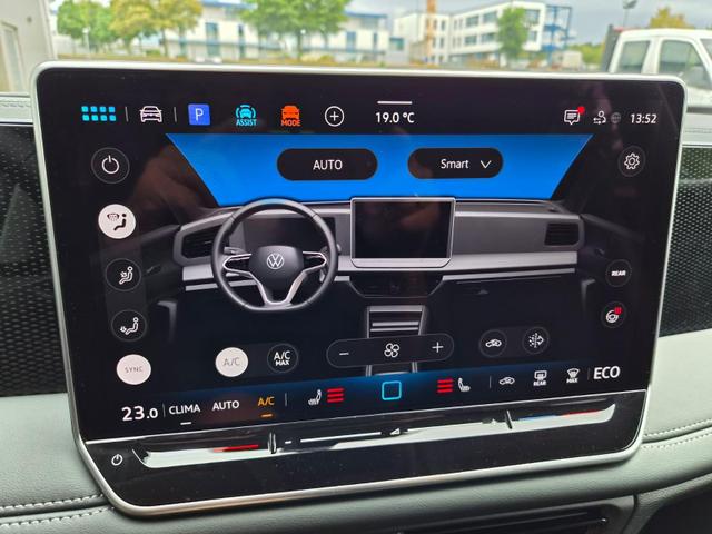 Volkswagen Tiguan Life 1,5 l eHybrid OPF 204PS DSG elekt.AHK Design Paket LED-Plus-Scheinw. elektr. Heckklappe Sitzheizung Lenkradheizung R&uuml;ckf.Kamera Klimaautomatik VW-Radio Bluetooth wireless Apple CarPlay + Android Auto PDC v+h ACC 2xKeyless Digital Cockpit 