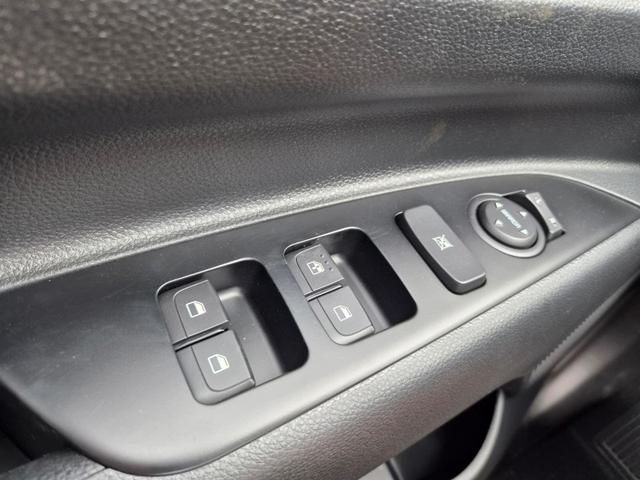 Kia Stonic 1.0 T-GDI MHEV 115PS NEUES MODELL Sitzheizung Lenkradheizung PDC v+h R&uuml;ckf.Kamera Klima Bluetooth Touchscreen Apple CarPlay Android Auto Tempomat 16"LM 