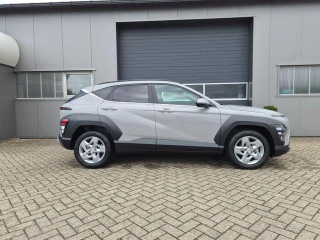 Hyundai KONA Trend 1.6 T-GDI 150PS Automatik Voll-LED-Scheinw. Sitzheizung Lenkradheizung ACC Klimaautomatik Navi Touchscreen DAB+ Apple CarPlay + Android Auto PDC v+h R&uuml;ckf.Kamera 2xKeyless 17-LM 