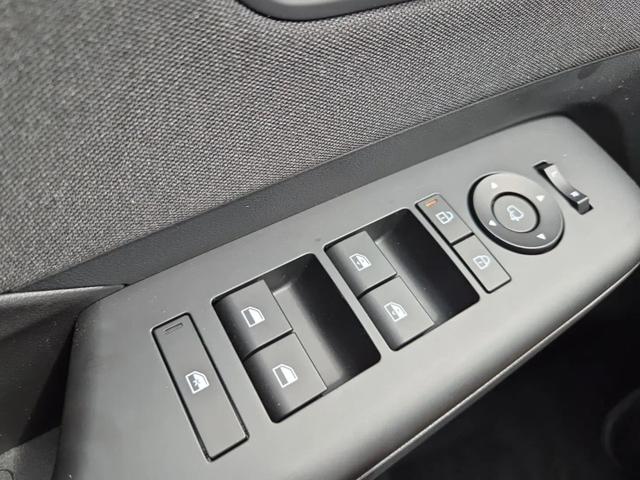 Hyundai KONA Trend 1.6 T-GDI 150PS Automatik Voll-LED-Scheinw. Sitzheizung Lenkradheizung ACC Klimaautomatik Navi Touchscreen DAB+ Apple CarPlay + Android Auto PDC v+h R&uuml;ckf.Kamera 2xKeyless 17-LM 