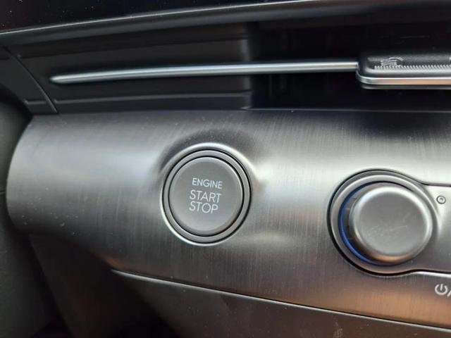 Hyundai KONA Trend 1.6 T-GDI 150PS Automatik Voll-LED-Scheinw. Sitzheizung Lenkradheizung ACC Klimaautomatik Navi Touchscreen DAB+ Apple CarPlay + Android Auto PDC v+h R&uuml;ckf.Kamera 2xKeyless 17-LM 