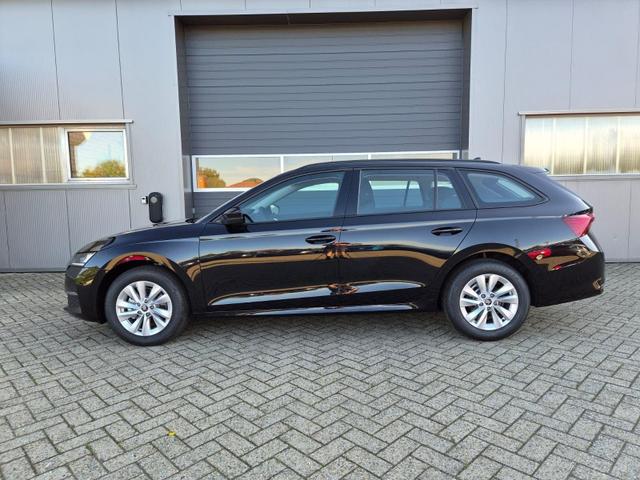 Skoda Octavia Combi 1.5 TSI 150PS m-HEV DSG Selection AHK Klimaautomatik PDC v+h R&uuml;ckf.Kamera Sitzheizung Apple CarPlay Android Auto 16"LM 