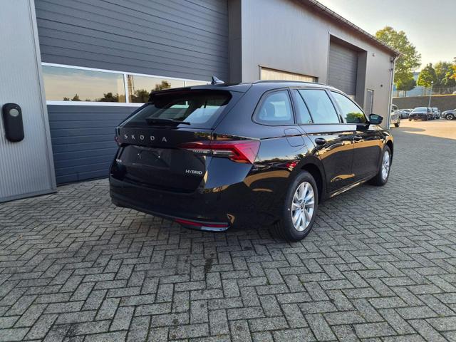 Skoda Octavia Combi 1.5 TSI 150PS m-HEV DSG Selection AHK Klimaautomatik PDC v+h R&uuml;ckf.Kamera Sitzheizung Apple CarPlay Android Auto 16"LM 