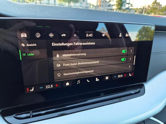 Skoda Octavia Combi 1.5 TSI 150PS m-HEV DSG Selection AHK Klimaautomatik PDC v+h R&uuml;ckf.Kamera Sitzheizung Apple CarPlay Android Auto 16"LM 