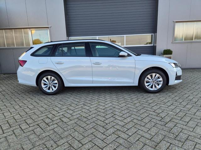 Skoda Octavia Combi 1.5 TSI 150PS m-HEV DSG Selection AHK Klimaautomatik PDC v+h R&uuml;ckf.Kamera Sitzheizung Apple CarPlay Android Auto 16"LM 