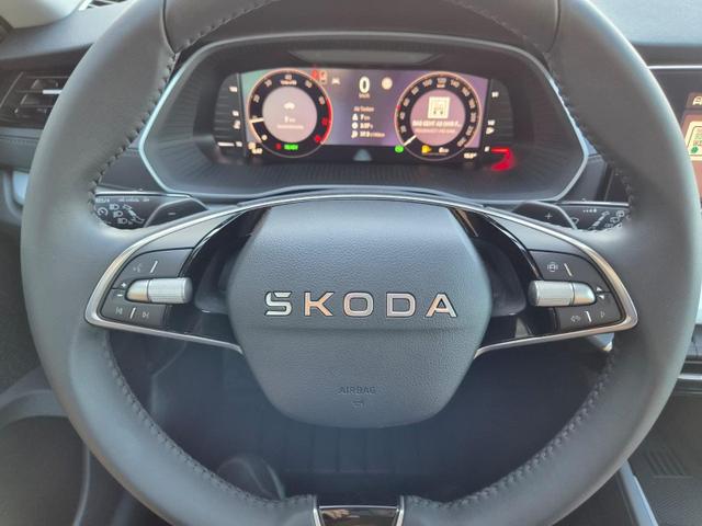 Skoda Octavia Combi 1.5 TSI 150PS m-HEV DSG Selection AHK Klimaautomatik PDC v+h R&uuml;ckf.Kamera Sitzheizung Apple CarPlay Android Auto 16"LM 