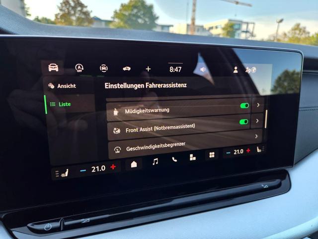 Skoda Octavia Combi 1.5 TSI 150PS m-HEV DSG Selection AHK Klimaautomatik PDC v+h R&uuml;ckf.Kamera Sitzheizung Apple CarPlay Android Auto 16"LM 