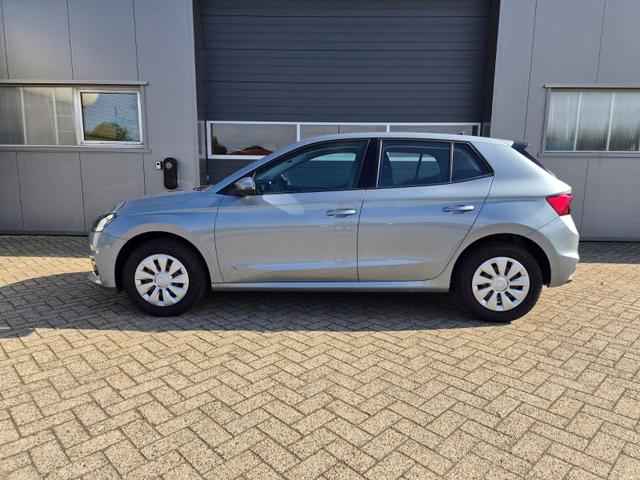 Skoda Fabia - 1.0 TSI 95PS Selection 5-t&uuml;rig R&uuml;ckf.Kamera Parksensoren Sitzheizung Multifunktionslenkrad Klima Skoda-Radio Bluetooth Touchscreen Tempomat Nebelsch. Apple CarPlay + Android Auto