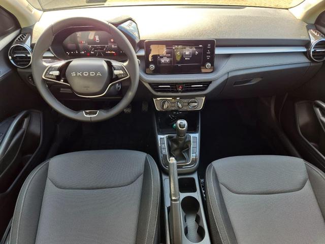 Skoda Fabia 1.0 TSI 95PS Selection 5-t&uuml;rig R&uuml;ckf.Kamera Parksensoren Sitzheizung Multifunktionslenkrad Klima Skoda-Radio Bluetooth Touchscreen Tempomat Nebelsch. Apple CarPlay + Android Auto 