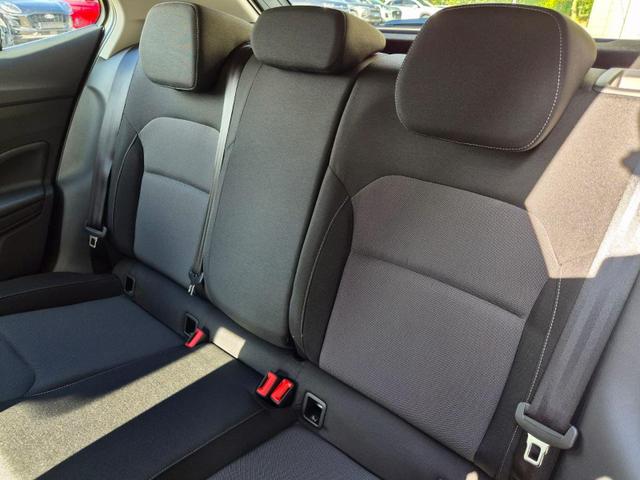 Skoda Fabia 1.0 TSI 95PS Selection 5-t&uuml;rig R&uuml;ckf.Kamera Parksensoren Sitzheizung Multifunktionslenkrad Klima Skoda-Radio Bluetooth Touchscreen Tempomat Nebelsch. Apple CarPlay + Android Auto 