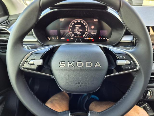 Skoda Fabia 1.0 TSI 95PS Selection 5-t&uuml;rig R&uuml;ckf.Kamera Parksensoren Sitzheizung Multifunktionslenkrad Klima Skoda-Radio Bluetooth Touchscreen Tempomat Nebelsch. Apple CarPlay + Android Auto 