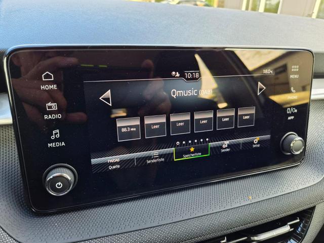 Skoda Fabia 1.0 TSI 95PS Selection 5-t&uuml;rig R&uuml;ckf.Kamera Parksensoren Sitzheizung Multifunktionslenkrad Klima Skoda-Radio Bluetooth Touchscreen Tempomat Nebelsch. Apple CarPlay + Android Auto 