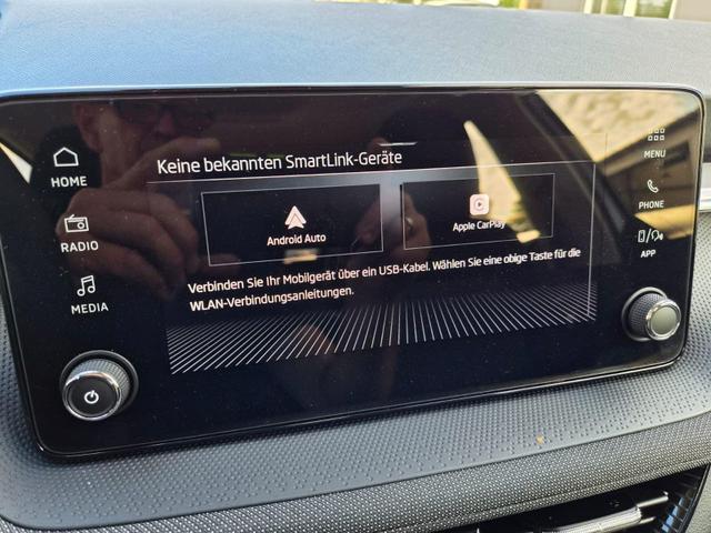 Skoda Fabia 1.0 TSI 95PS Selection 5-t&uuml;rig R&uuml;ckf.Kamera Parksensoren Sitzheizung Multifunktionslenkrad Klima Skoda-Radio Bluetooth Touchscreen Tempomat Nebelsch. Apple CarPlay + Android Auto 