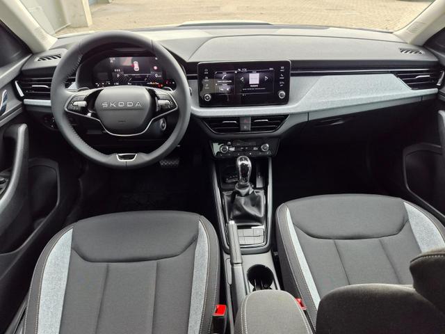 Skoda Kamiq 1.5 TSI 150PS DSG Selection Klimaautomatik Sitzheizung R&uuml;ckf.Kamera PDC Apple CarPlay + Android Auto Tempomat Garantieverl&auml;ngerung 16"LM 