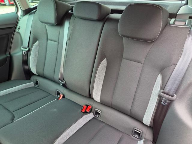 Skoda Kamiq 1.5 TSI 150PS DSG Selection Klimaautomatik Sitzheizung R&uuml;ckf.Kamera PDC Apple CarPlay + Android Auto Tempomat Garantieverl&auml;ngerung 16"LM 