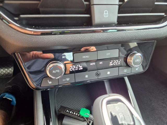 Skoda Kamiq 1.5 TSI 150PS DSG Selection Klimaautomatik Sitzheizung R&uuml;ckf.Kamera PDC Apple CarPlay + Android Auto Tempomat Garantieverl&auml;ngerung 16"LM 