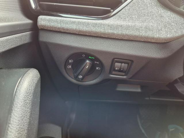 Skoda Kamiq 1.5 TSI 150PS DSG Selection Klimaautomatik Sitzheizung R&uuml;ckf.Kamera PDC Apple CarPlay + Android Auto Tempomat Garantieverl&auml;ngerung 16"LM 
