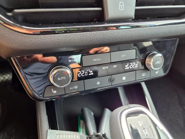 Skoda Kamiq 1.5 TSI 150PS DSG Selection Klimaautomatik Sitzheizung R&uuml;ckf.Kamera PDC Apple CarPlay + Android Auto Tempomat Garantieverl&auml;ngerung 16"LM 