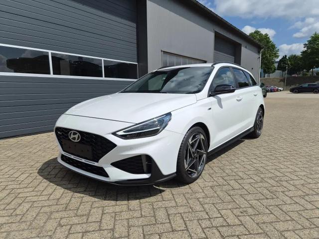 Hyundai i30 Kombi - 1.6 T-GDI 150PS Automatik N-Line Sitzheizung Lenkradheizung Klimaautomatik Navi 10,3"-Touchscreen Bluelink Apple CarPlay + Android Auto PDC v+h R&uuml;ckf.Kamera 18-LM