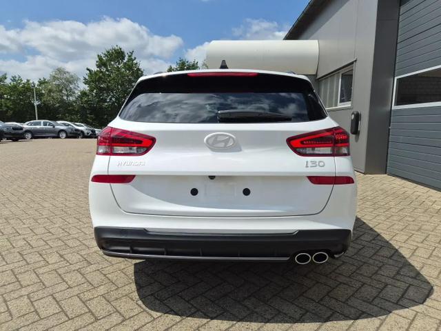 Hyundai i30 Kombi 1.6 T-GDI 150PS Automatik N-Line Sitzheizung Lenkradheizung Klimaautomatik Navi 10,3"-Touchscreen Bluelink Apple CarPlay + Android Auto PDC v+h R&uuml;ckf.Kamera 18-LM 