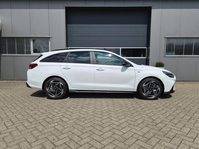 Hyundai i30 Kombi 1.6 T-GDI 150PS Automatik N-Line Sitzheizung Lenkradheizung Klimaautomatik Navi 10,3"-Touchscreen Bluelink Apple CarPlay + Android Auto PDC v+h R&uuml;ckf.Kamera 18-LM 