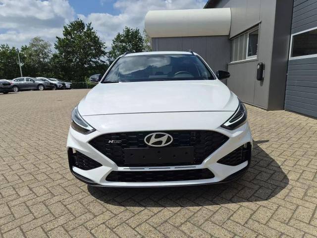 Hyundai i30 Kombi 1.6 T-GDI 150PS Automatik N-Line Sitzheizung Lenkradheizung Klimaautomatik Navi 10,3"-Touchscreen Bluelink Apple CarPlay + Android Auto PDC v+h R&uuml;ckf.Kamera 18-LM 